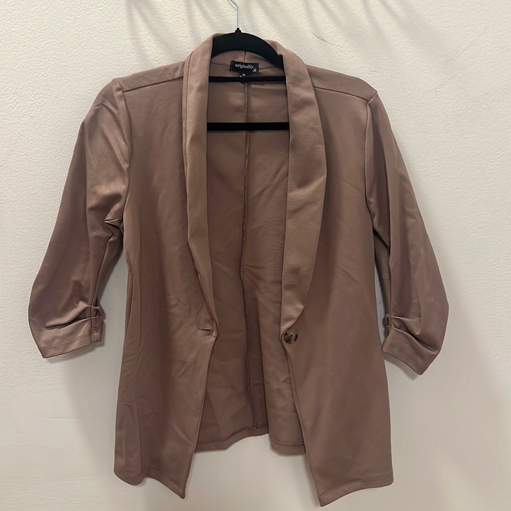 Brown suit jacket for young women professionals. - Picture 1 of 2